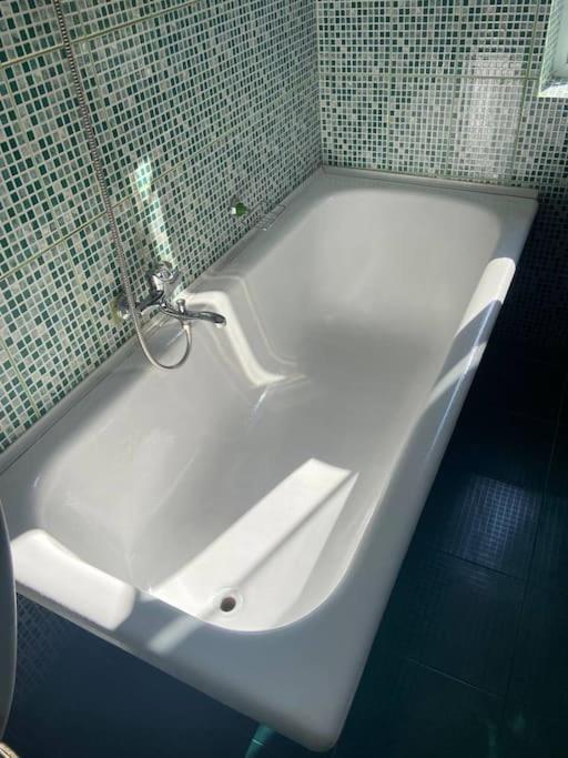 Casa- Viata La Tara Villa Bucuresci Ngoại thất bức ảnh