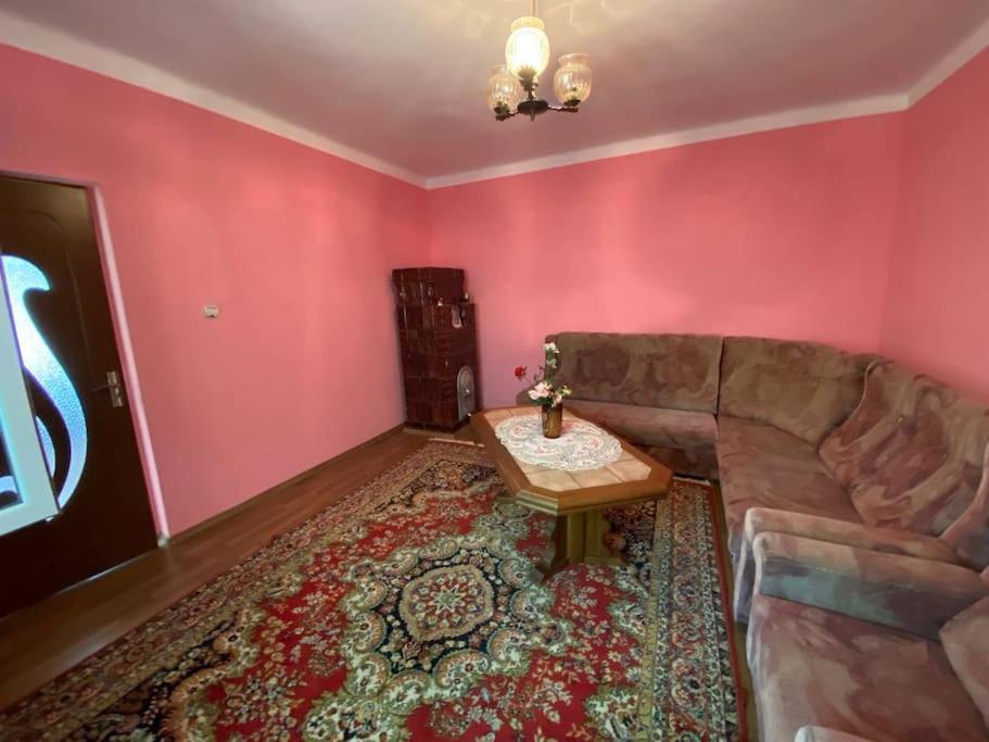 Casa- Viata La Tara Villa Bucuresci Ngoại thất bức ảnh
